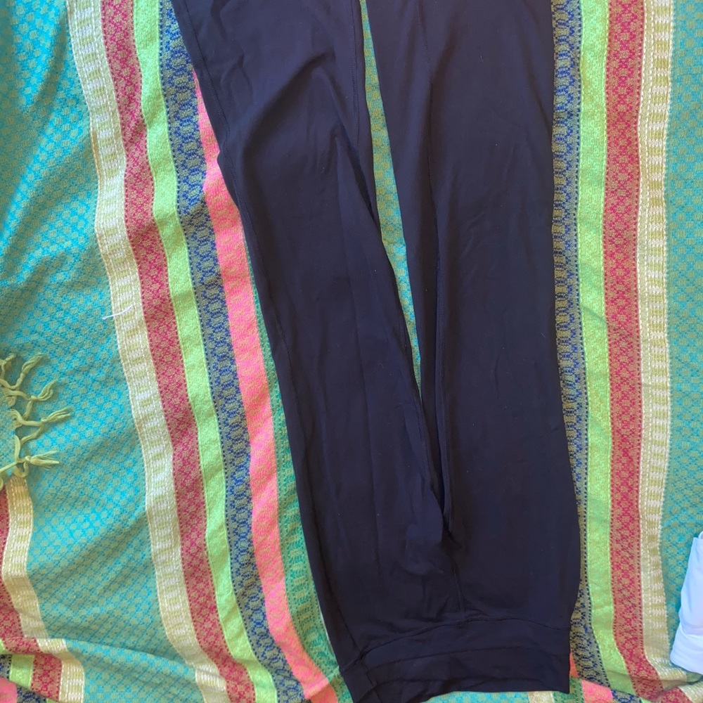 Lululemon bootcut yoga pants size 2